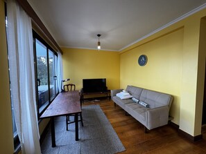 Casa Deluxe, baño privado, vistas al mar (Machico View) | Salón