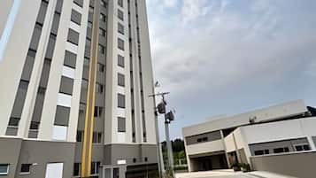 Basic Apartment | Exterior