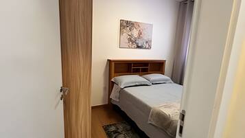 Basic Apartment | Select Comfort beds, free WiFi, bed sheets