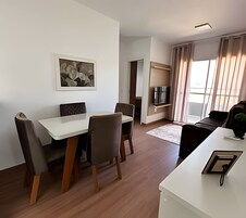 Basic Apartment | Dining