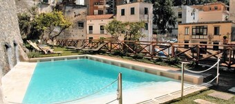 Le Volte by AMALFIVACATION with pool, in the center of Amalfi town