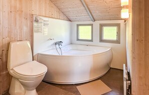 Shower - Stunning home in Ebeltoft with sauna (Ebeltoft)