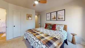 3 bedrooms, free WiFi, bed sheets - Close to Slopes | Newly Remodeled  | Master ensuite | Gold Dust F2 - The Five Minute Walk (Angel Fire)