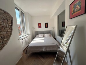 2 bedrooms, in-room safe, iron/ironing board, free WiFi - Quiet and luxurious duplex in the center of Milan in a typical Navigli courtyard (Milano)