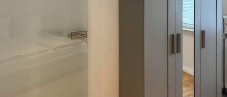2 bedrooms, free WiFi