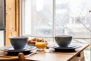 Apartment, Courtyard View | Private kitchen - The Russell Collection (London)