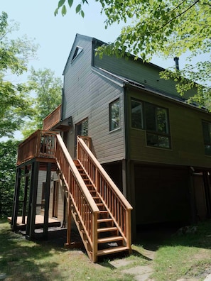 Exterior - Superb views and literally 2 min walk to resort ! (Mont-Tremblant)
