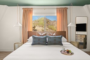 Skrivbord, strykjärn/strykbräda, resesäng och gratis wi-fi