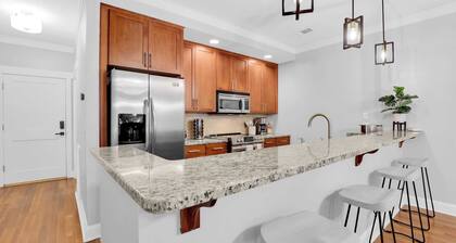 2 Suites Walkable Historic District Location The Juliette by Avantstay