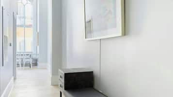 Studio (6 Bedrooms) | Interior