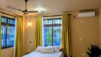 1 bedroom, free WiFi, bed sheets