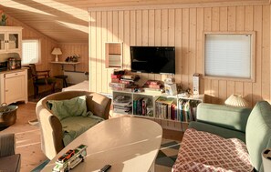 Fireplace - Lovely home in Slagelse with WiFi (Slagelse)