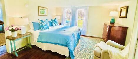 4 slaapkamers, een strijkplank/strijkijzer, wifi, beddengoed