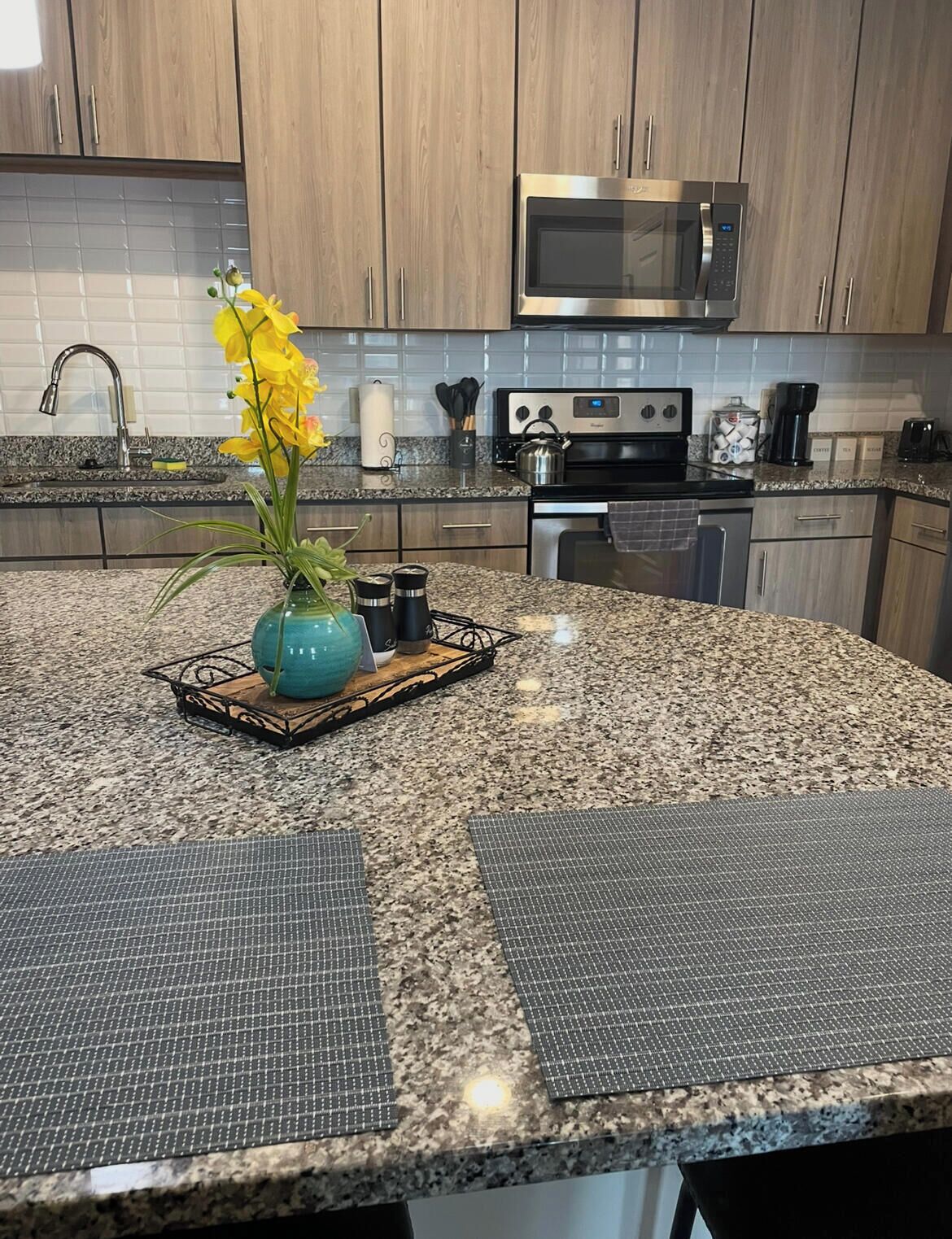 Microwave, oven, stovetop, dishwasher. Coastal Comfort retreat offers 1 Bedroom, 1 Bathroom, and a Futon with Lakeview.