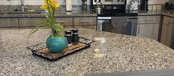 Coastal Comfort retreat offers 1 Bedroom, 1 Bathroom, and a Futon with Lakeview.