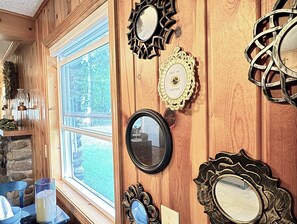 Interior - Beautiful 2-bedroom house in Rice perfect for a relaxing getaway (Rice)