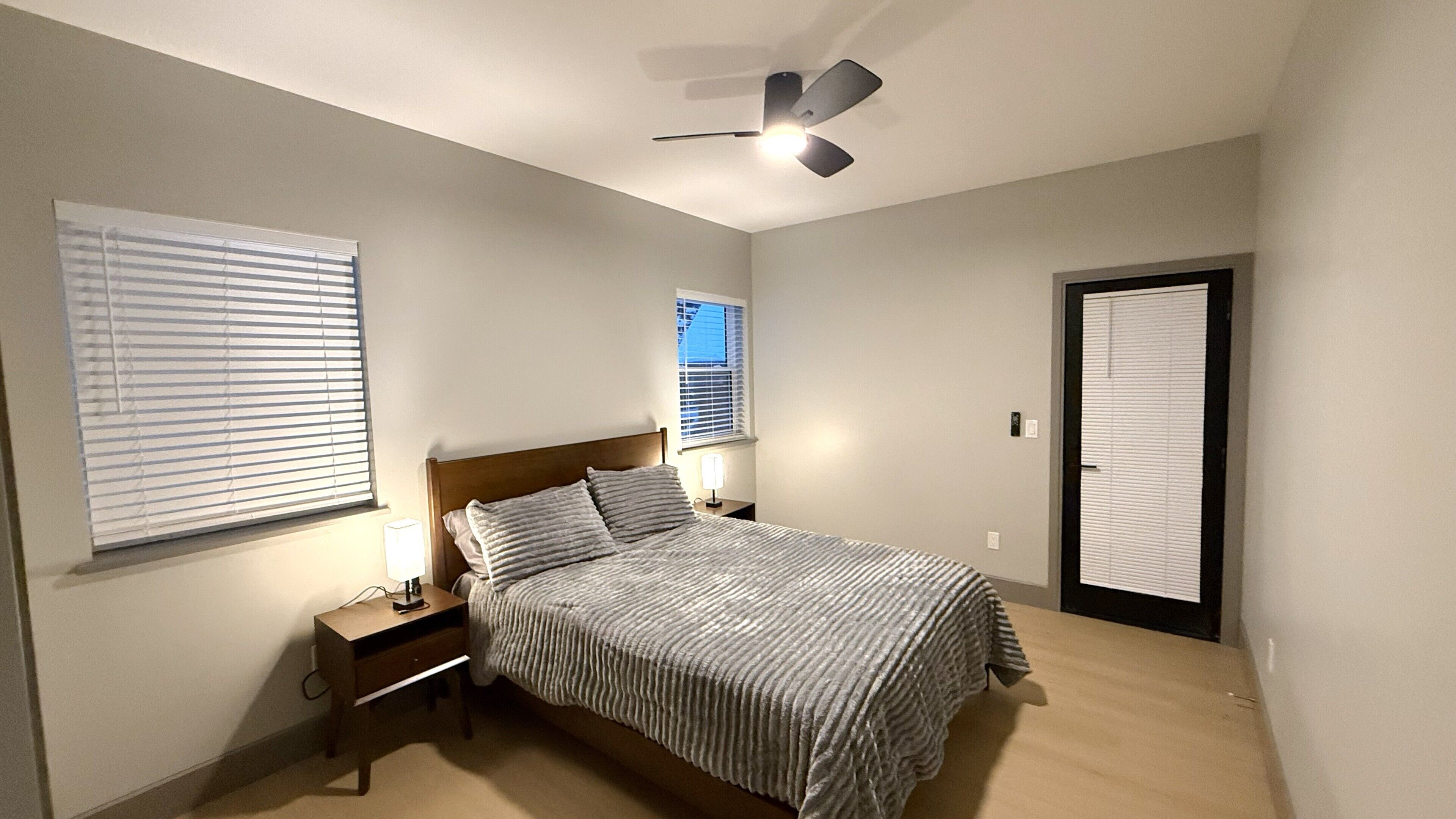 4 dormitorios, tabla de planchar con plancha, wifi y ropa de cama