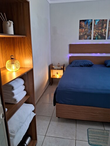 Comfortable apartment with Wi-Fi and great location.