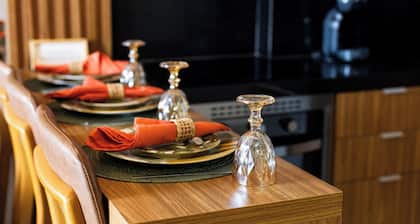 Studio Pet Friendly c Garagem e Varanda no Centro