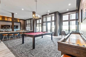 Games room - Luxury Chic Retreat (Frisco)