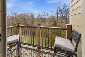 Property grounds - Amazing remodeled property in the Heart of Indy (Indianapolis)