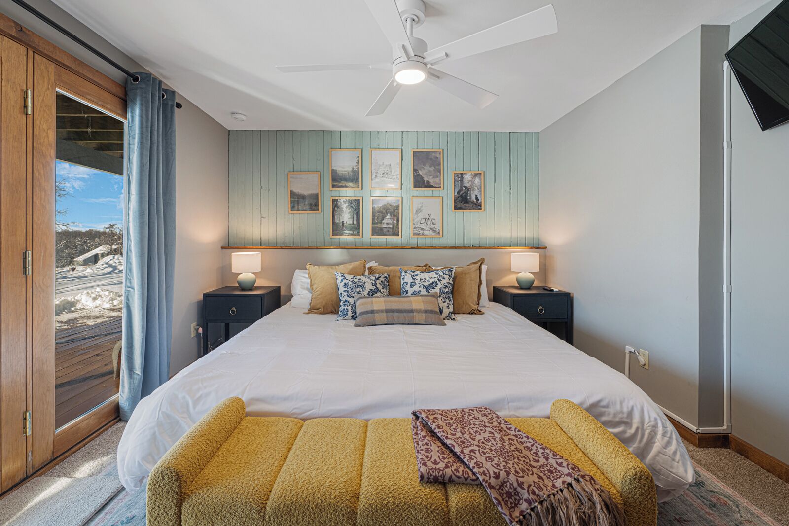 3 bedrooms, iron/ironing board, travel cot, free WiFi