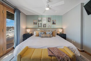 3 dormitoris, planxa i posts de planxar i un bressol de viatge 