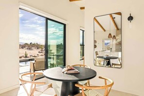 Dining - Alba • Pool, Spa, Fire Pit and Outdoor Movies! (Joshua Tree)
