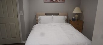 Comfy Apartment Perfect for a Weekend Stay