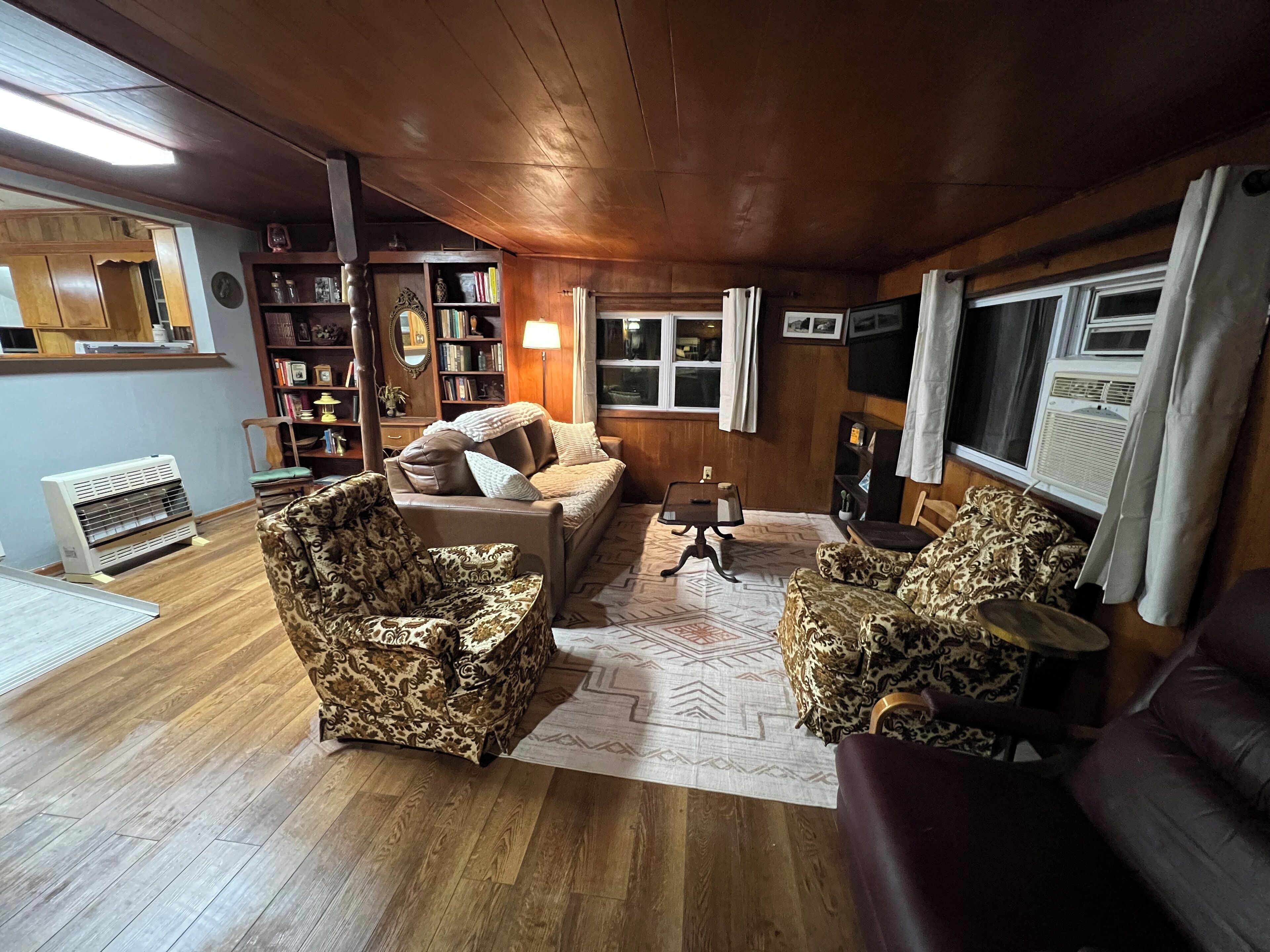 Televisie en een open haard