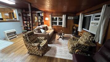 Televisie en een open haard