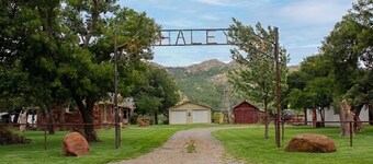 Private Ranch Retreat with Panoramic Views of the Wichita Mountains