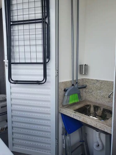 Studio no Centro com Academia Piscina e Varanda