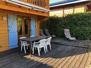Outdoor dining - Charming Duplex Chalet in Bias – Sleeps 4/6 (BIAS)
