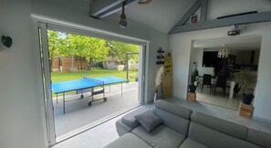 リビング エリア