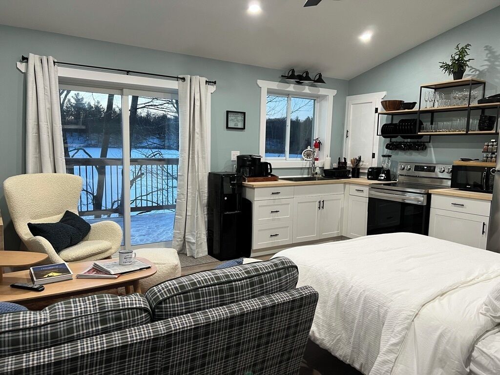 Ferros/tábuas de passar roupa, acesso à internet, roupa de cama