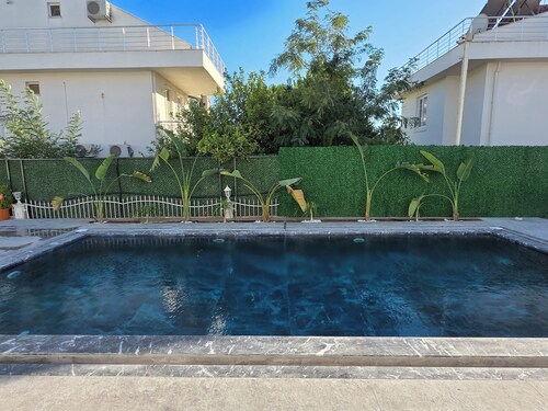 Private Pool 5 Bedroom Villa – Perfect for Families