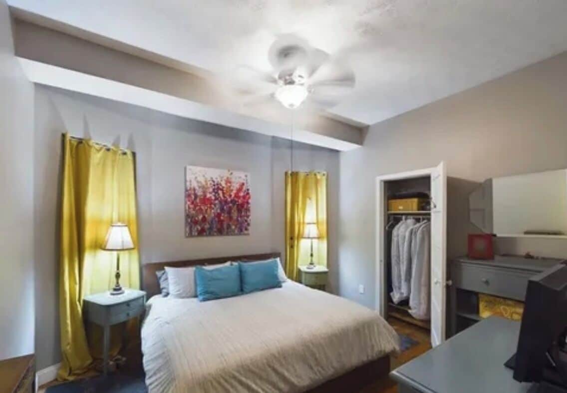 2 chambres, fer et planche à repasser, accès Internet, draps fournis