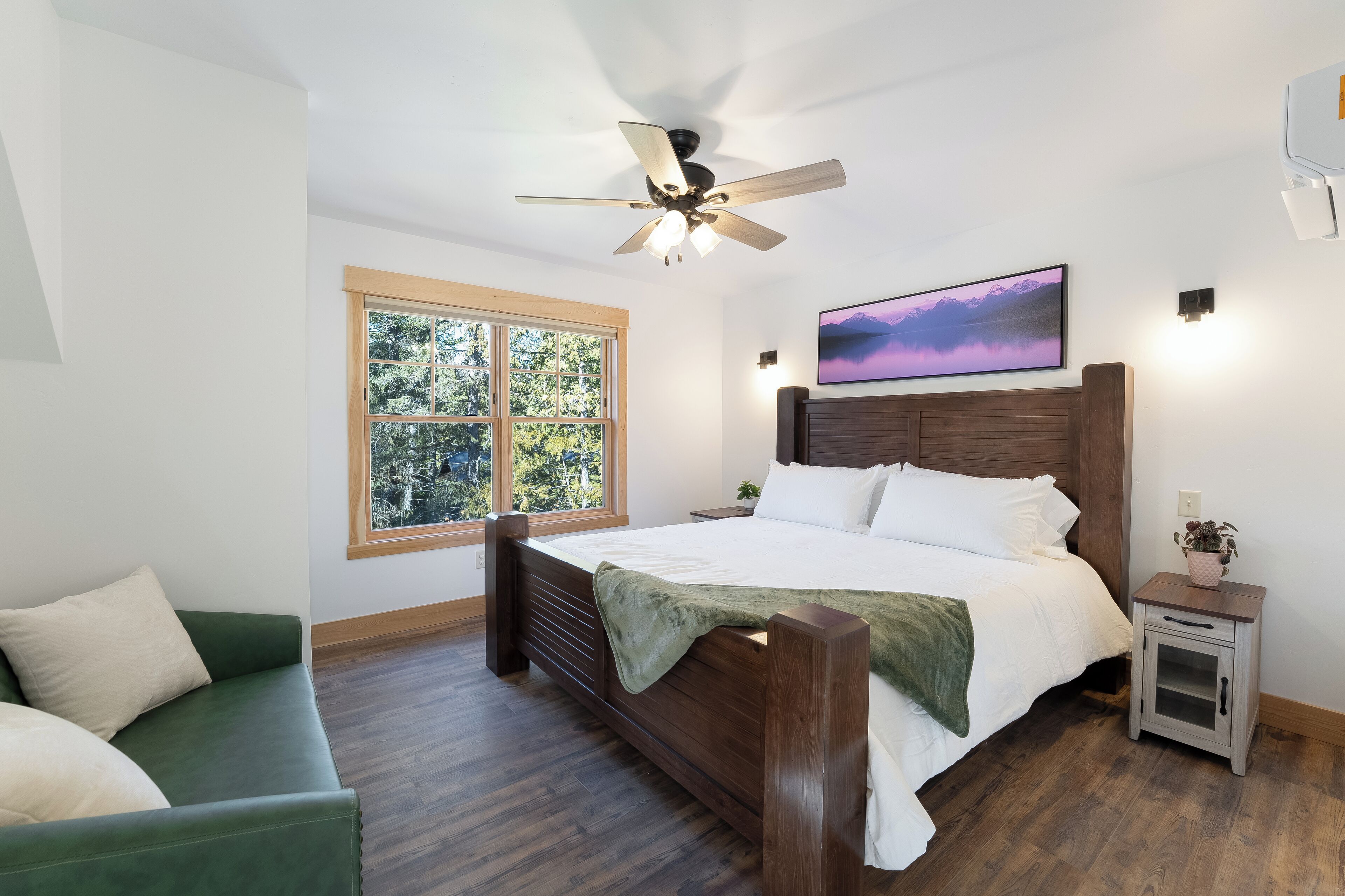 2 室のベッドルーム、WiFi (無料)、ベッドシーツ