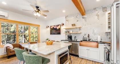 New! Lake McDonald Townhome. In Glacier National Park!