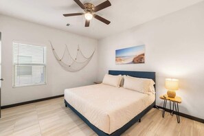 2 quartos, ferros/tábuas de passar roupa, Wi-Fi, roupa de cama