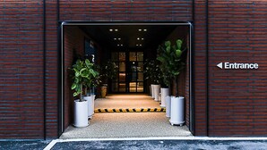 Front of property - Brown Dot Hot Spring Yu-Seong (Daejeon)