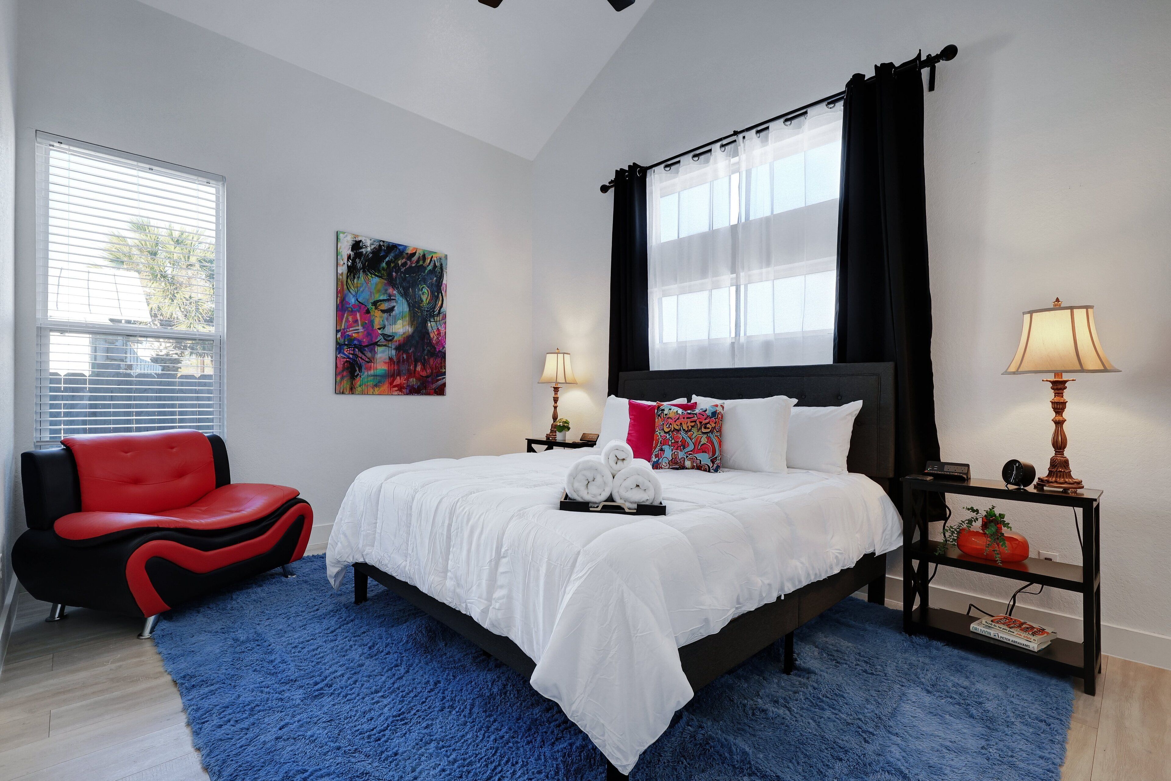 Skrivebord, strykejern/-brett, wi-fi og sengetøy