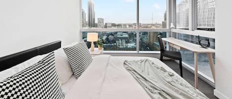 2 bedrooms, desk, iron/ironing board, bed sheets