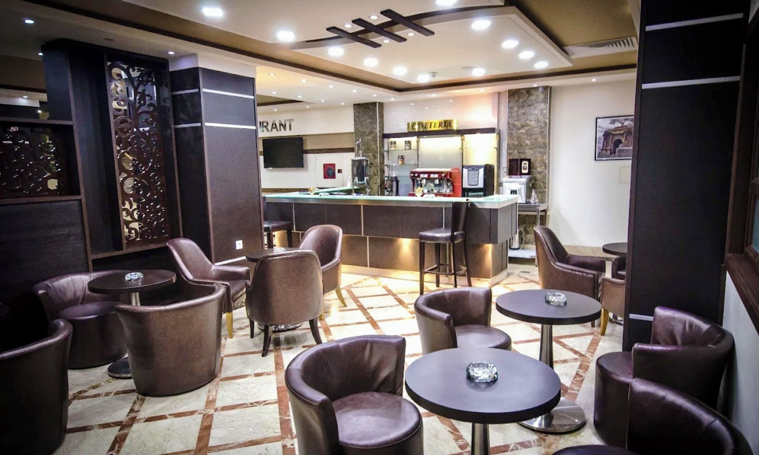 Tägliches inbegriffenes Frühstücksbuffet