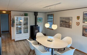 Dining - Gorgeous home in Væggerløse with WiFi (Væggerløse)