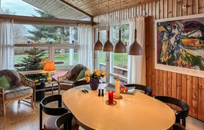 Dining - Nice home in Rødvig Stevns with WiFi (Rødvig Stevns)