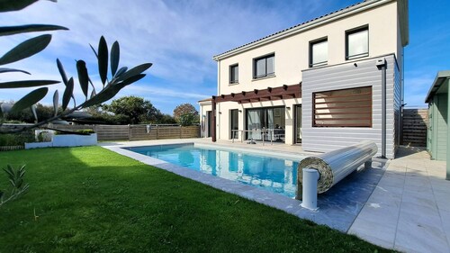 Saint-Augustin – HOUSE with HEATED POOL  and JACUZZI – La Forêt d’Armotte