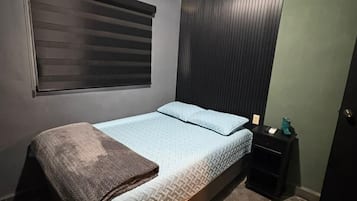 Tirai kedap cahaya, setrika/meja setrika, dan Wi-Fi gratis