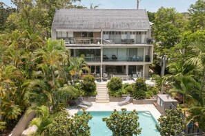 Exterior - Headland Views 2: Leafy Retreat (Noosa)